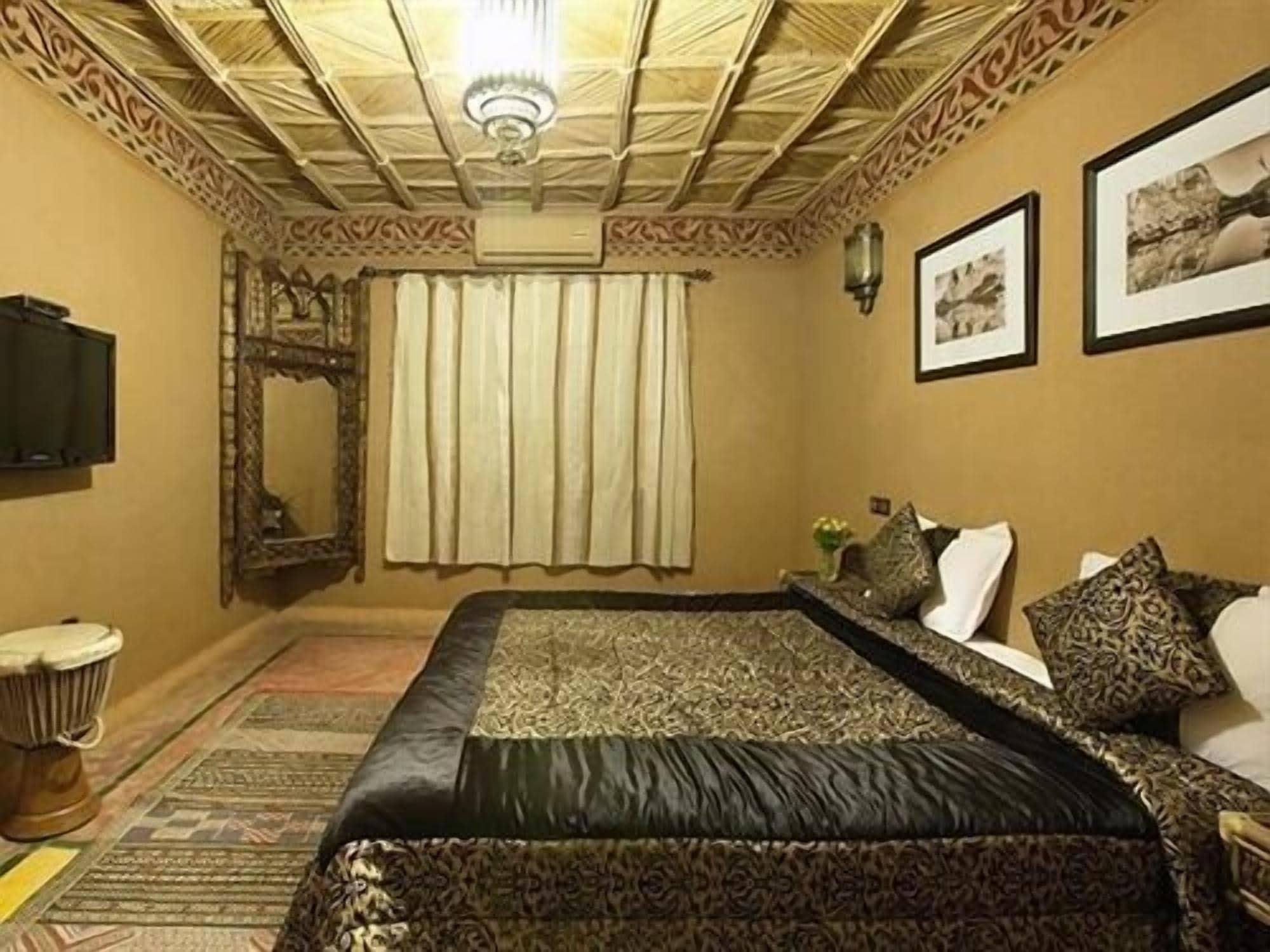 Riad Ouarzazate Exteriör bild